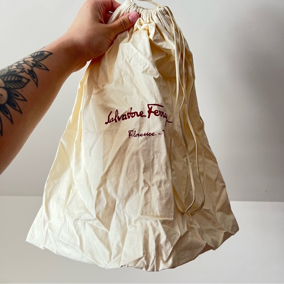 Ferragamo Tracy purse - Picture 6 of 7